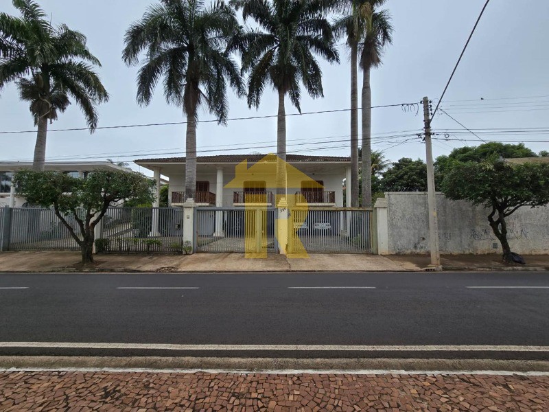 Casa com 4 quartos à venda, 772m² — foto 2 de 38