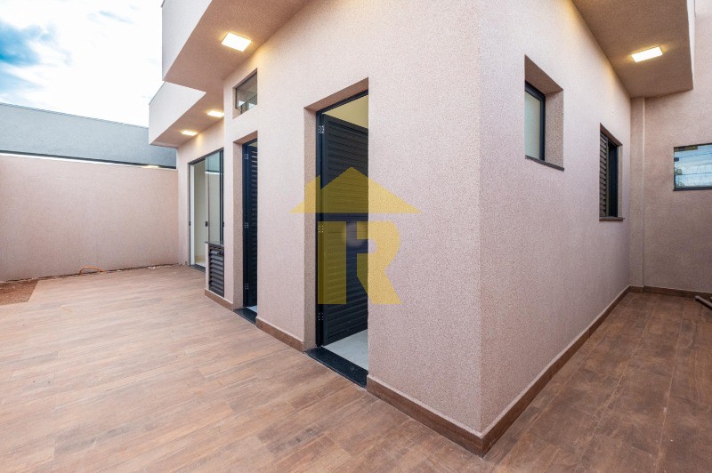 Casa com 3 quartos à venda, 120m² — foto 12 de 21