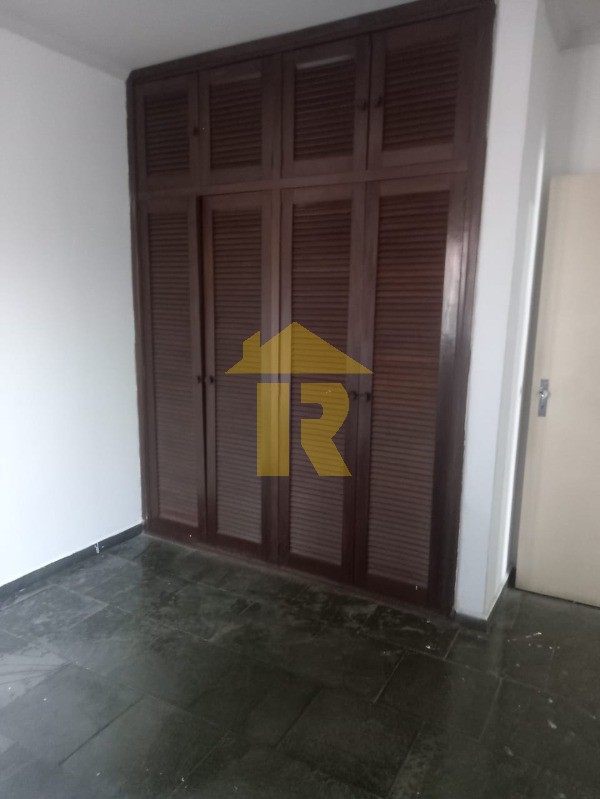 Casa com 4 quartos à venda, 240m² — foto 23 de 23