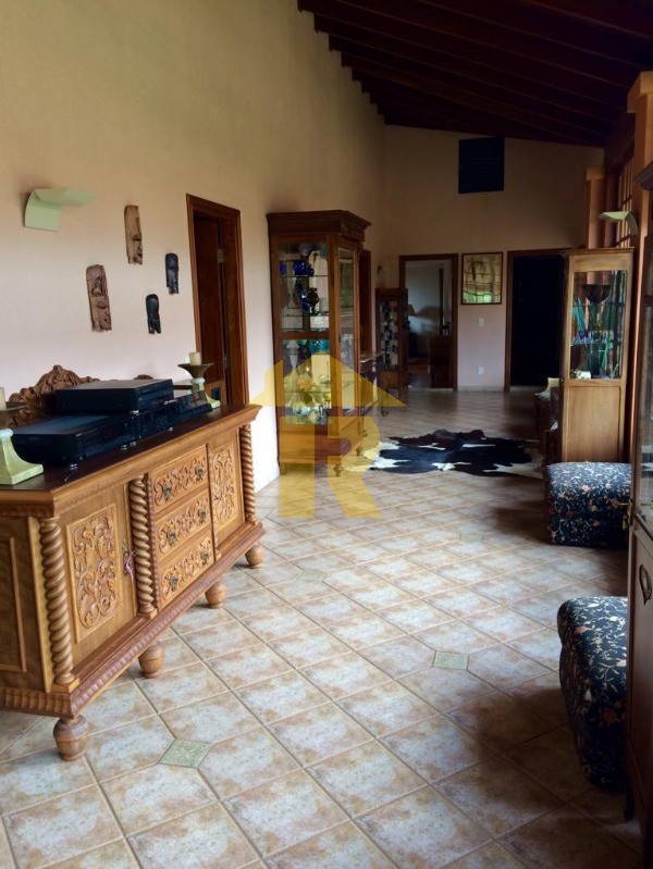 Casa de Condomínio com 4 quartos à venda, 650m² — foto 22 de 34