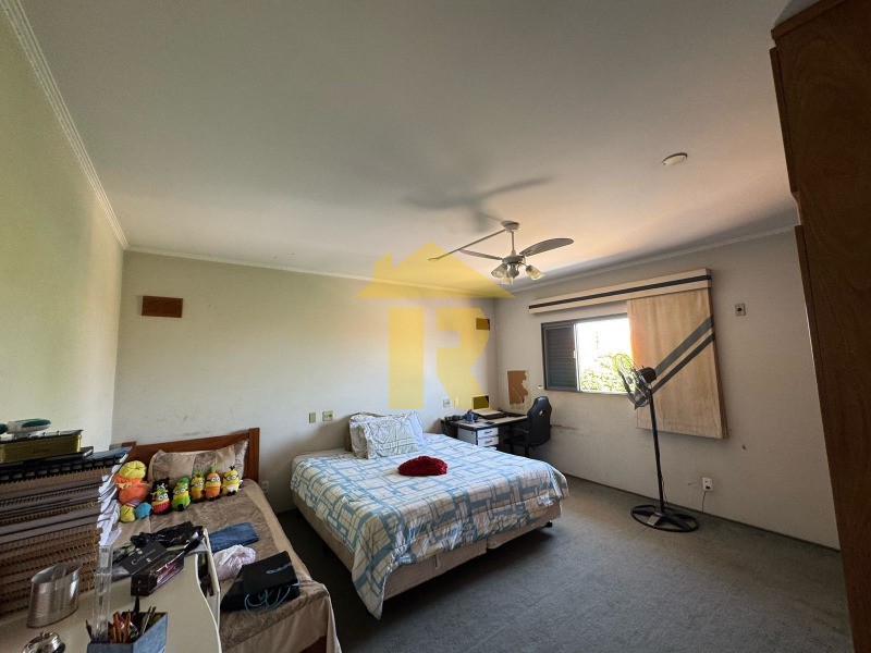 Casa com 5 quartos à venda e aluguel, 465m² — foto 15 de 22