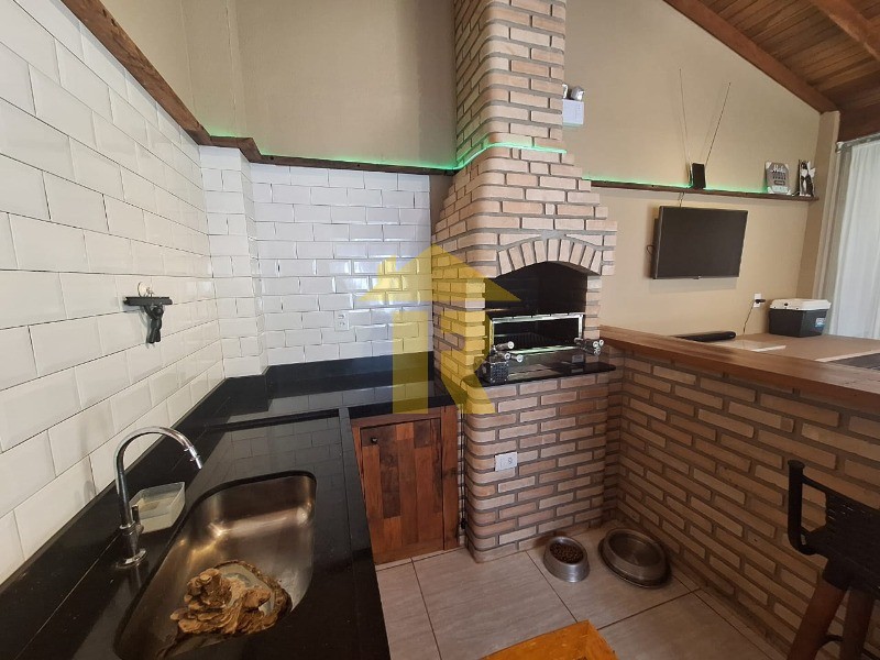 Casa com 3 quartos à venda, 170m² — foto 17 de 23