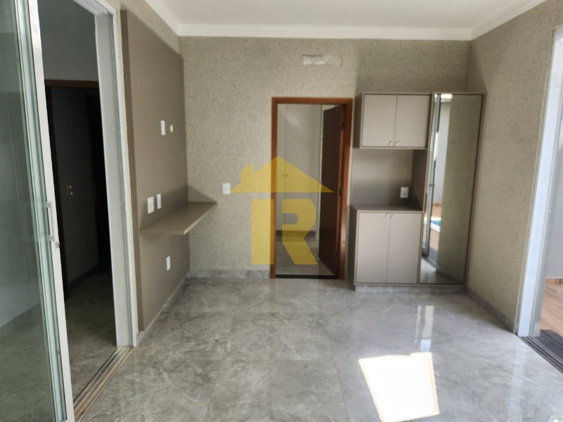 Casa de Condomínio com 3 quartos à venda, 205m² — foto 18 de 43