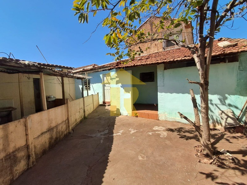 Casa com 3 quartos à venda, 178m² — foto 14 de 15