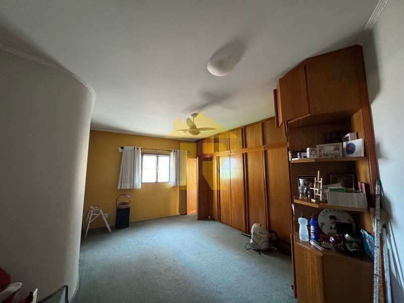 Casa com 5 quartos à venda e aluguel, 465m² — foto 16 de 22