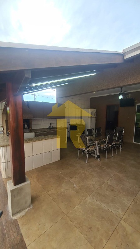 Casa de Condomínio com 3 quartos à venda, 245m² — foto 20 de 34