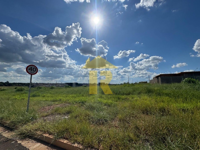 Terreno / Lote / Condomínio  à venda, 300m² — foto 3 de 25
