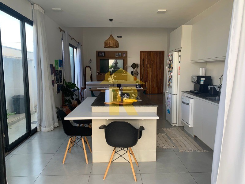 Casa de Condomínio com 3 quartos à venda, 175m² — foto 10 de 30