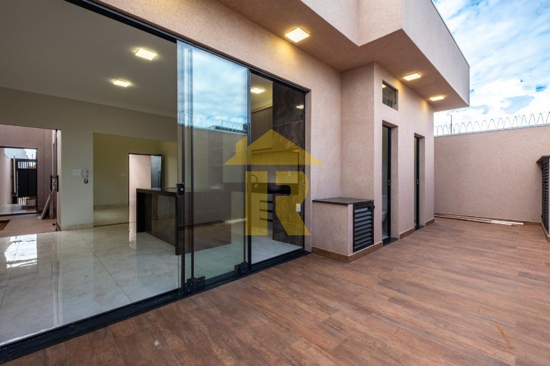 Casa com 3 quartos à venda, 120m² — foto 10 de 21