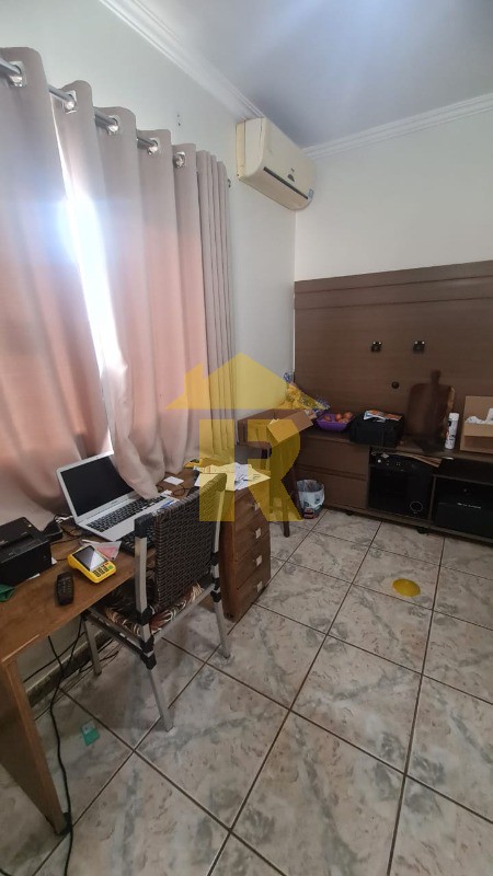 Casa de Condomínio com 3 quartos à venda, 245m² — foto 11 de 34