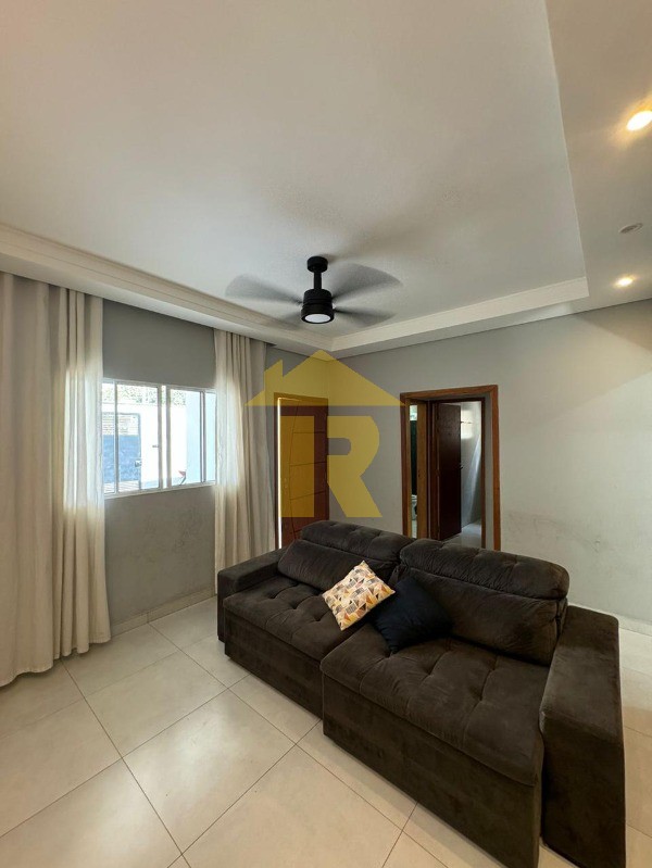 Casa com 3 quartos à venda, 180m² — foto 6 de 18