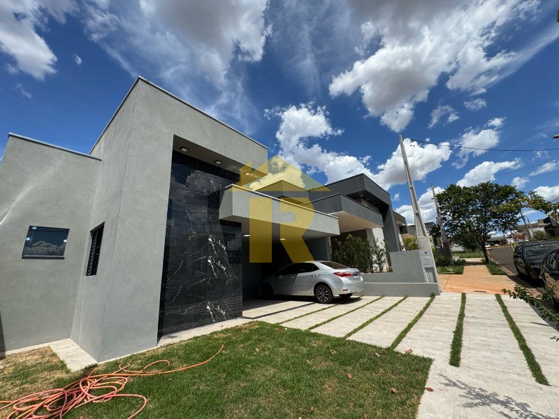 Casa de Condomínio com 3 quartos à venda, 127m² — foto 2 de 14