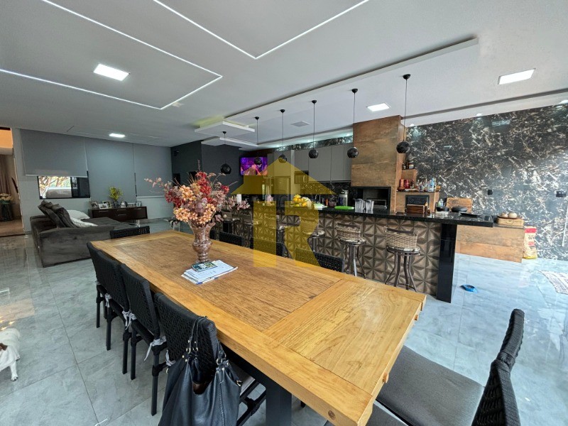 Casa de Condomínio com 3 quartos à venda, 250m² — foto 6 de 15