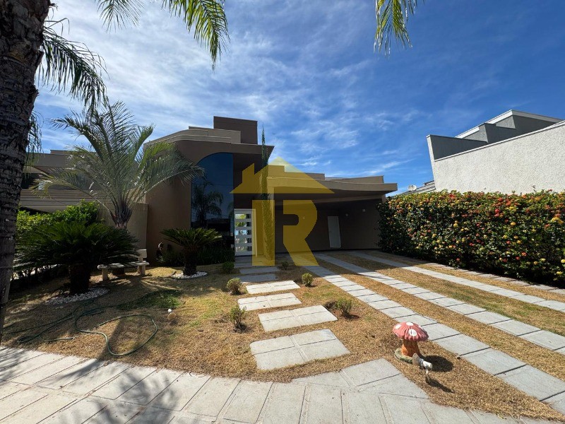 Casa de Condomínio com 3 quartos à venda, 220m² — foto 1 de 28