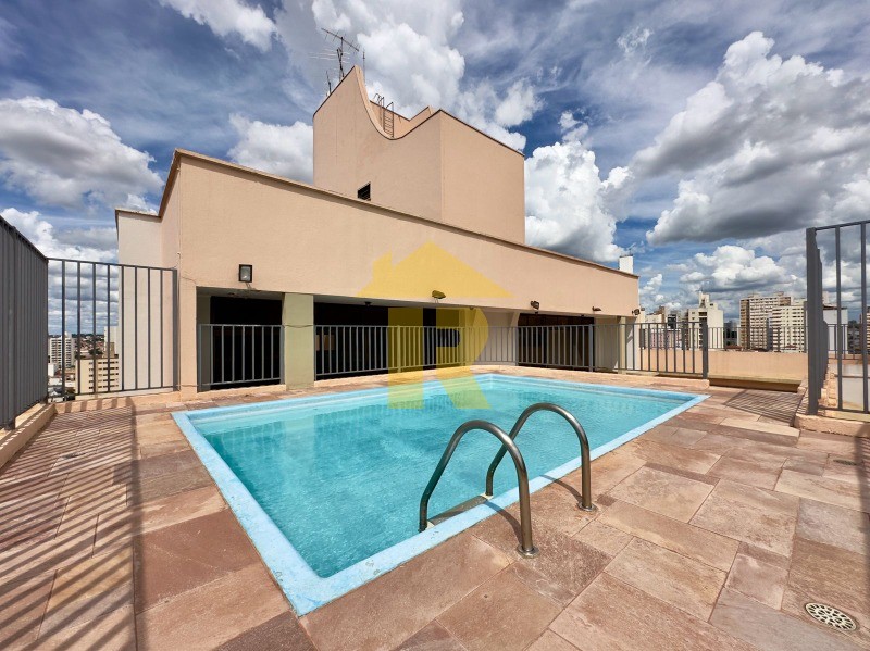 Apartamento com 3 quartos à venda, 130m² — foto 25 de 28