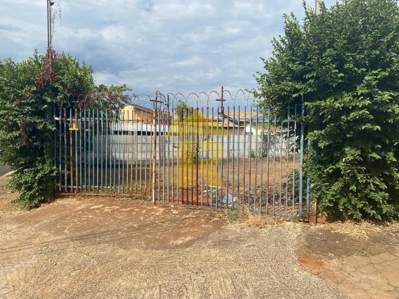 Terreno / Lote / Condomínio  à venda, 450m² — foto 8 de 11