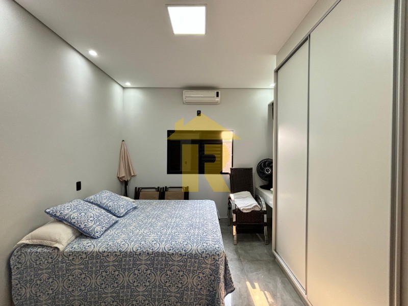 Casa de Condomínio com 3 quartos à venda, 250m² — foto 14 de 15