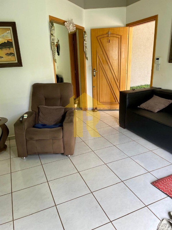 Casa com 3 quartos à venda, 200m² — foto 5 de 24
