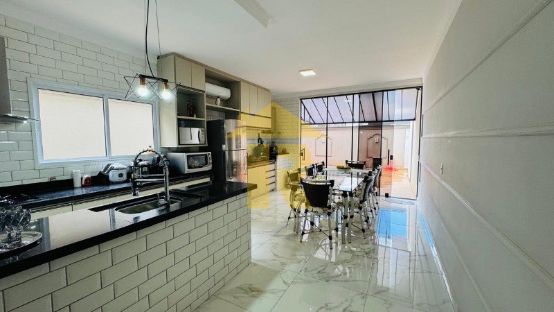 Casa de Condomínio com 3 quartos à venda, 240m² — foto 25 de 30