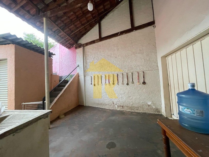 Casa com 3 quartos à venda, 106m² — foto 12 de 13