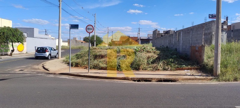 Terreno / Lote / Condomínio  à venda, 202m² — foto 2 de 6