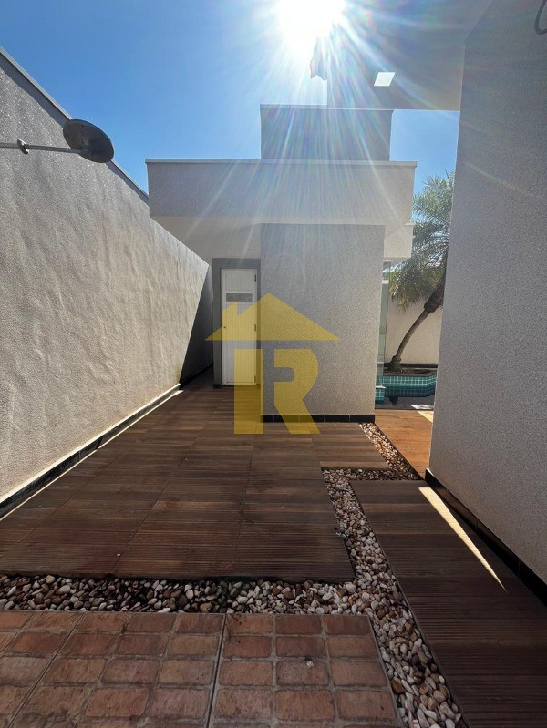 Casa de Condomínio com 4 quartos à venda — foto 15 de 25