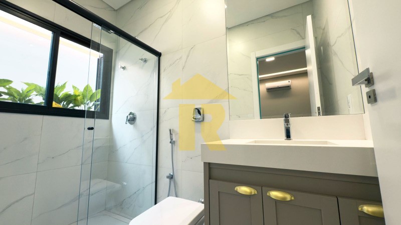 Casa de Condomínio com 3 quartos à venda, 220m² — foto 12 de 21