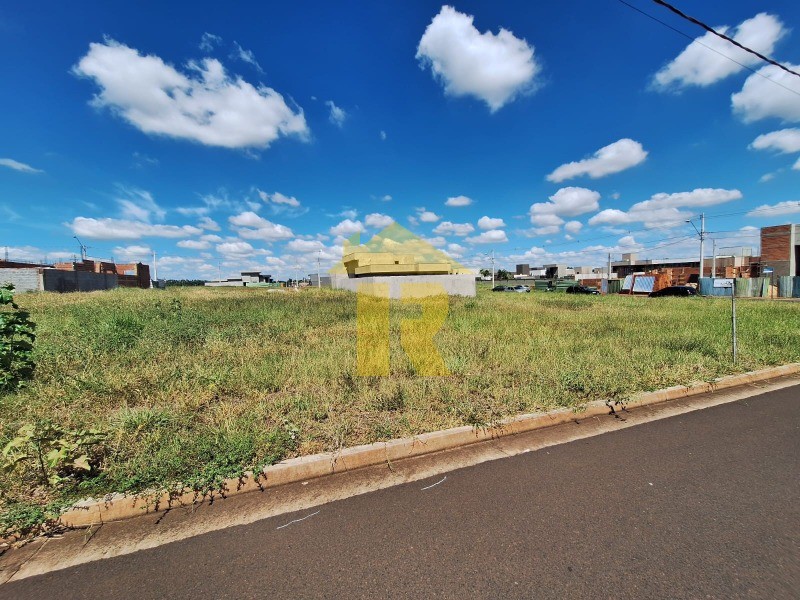 Terreno / Lote / Condomínio  à venda, 300m² — foto 2 de 14
