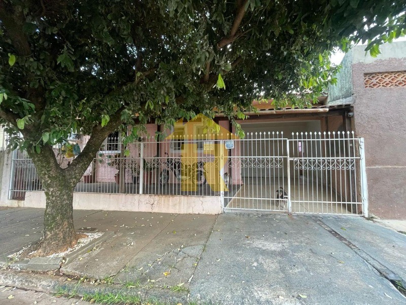 Casa com 3 quartos à venda, 106m² — foto 1 de 13