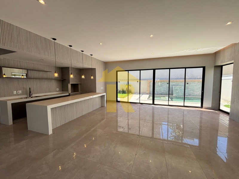 Casa de Condomínio com 3 quartos à venda, 460m² — foto 16 de 41