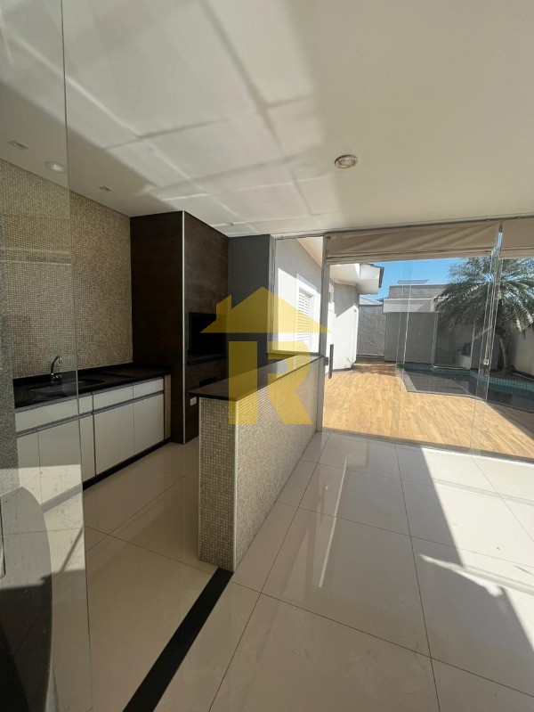 Casa de Condomínio com 4 quartos à venda — foto 12 de 25