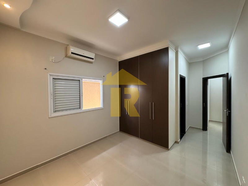 Casa de Condomínio com 3 quartos à venda, 220m² — foto 18 de 28