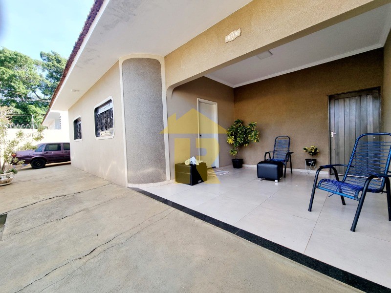 Casa com 3 quartos à venda, 165m² — foto 7 de 12