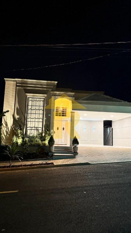 Casa de Condomínio com 3 quartos à venda, 186m² — foto 2 de 15