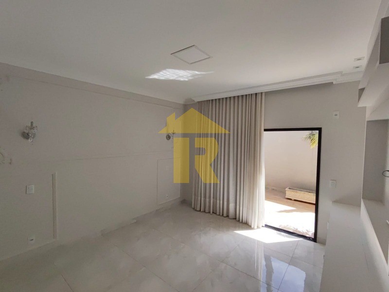 Casa de Condomínio com 4 quartos à venda e aluguel, 350m² — foto 15 de 29