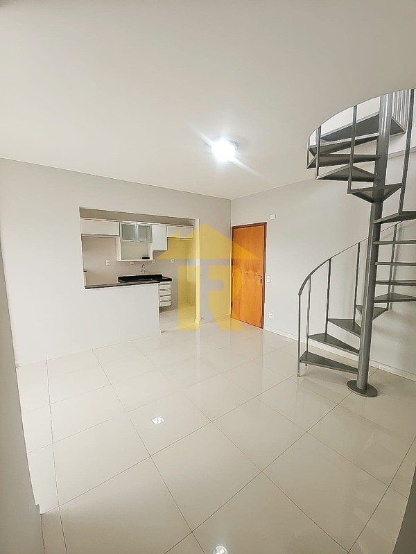 Apartamento com 2 quartos à venda, 81m² — foto 2 de 22