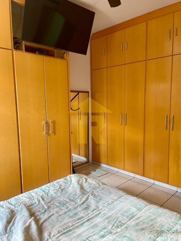 Casa com 3 quartos à venda, 200m² — foto 13 de 24