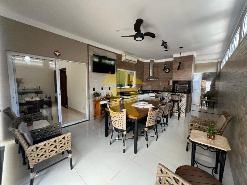 Casa de Condomínio com 3 quartos à venda e aluguel, 220m² — foto 13 de 34