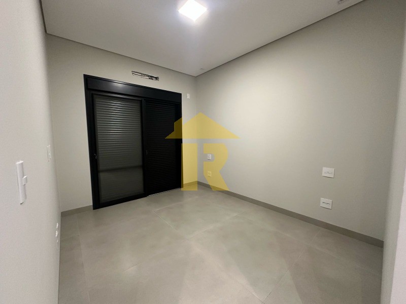 Casa de Condomínio com 3 quartos à venda, 215m² — foto 10 de 23
