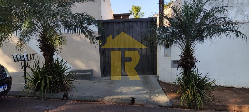 Casa com 3 quartos à venda, 130m² — foto 1 de 30
