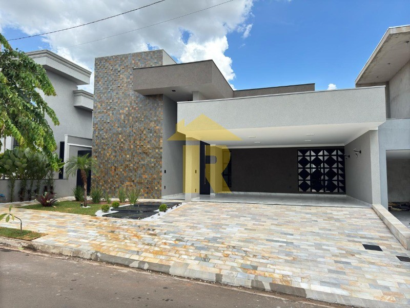 Casa de Condomínio com 3 quartos à venda, 193m² — foto 1 de 30