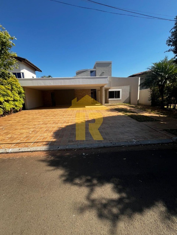 Casa de Condomínio com 4 quartos à venda — foto 1 de 25