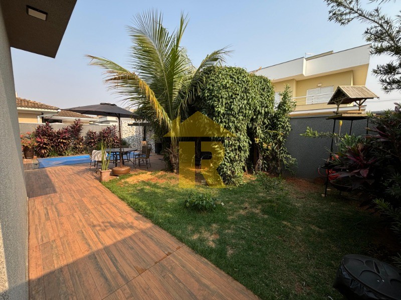 Casa de Condomínio com 3 quartos à venda, 250m² — foto 10 de 15