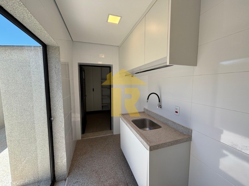 Casa de Condomínio com 3 quartos à venda, 460m² — foto 21 de 41