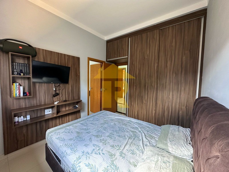 Casa de Condomínio com 3 quartos à venda, 220m² — foto 17 de 21