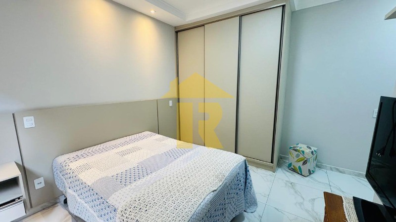 Casa de Condomínio com 3 quartos à venda, 240m² — foto 14 de 30