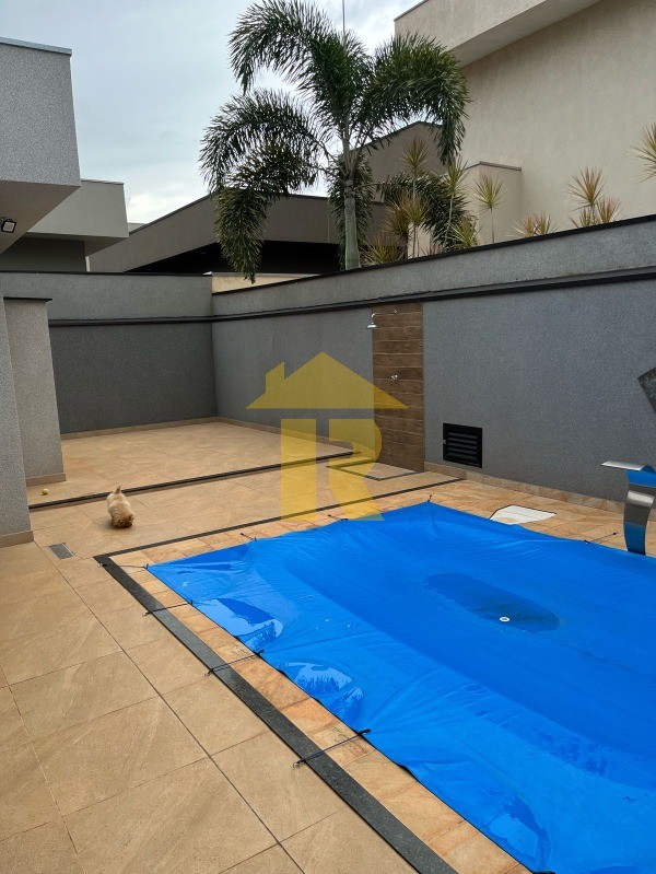 Casa de Condomínio com 3 quartos à venda, 200m² — foto 17 de 19