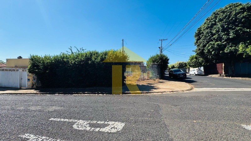 Terreno / Lote / Condomínio  à venda, 450m² — foto 3 de 11