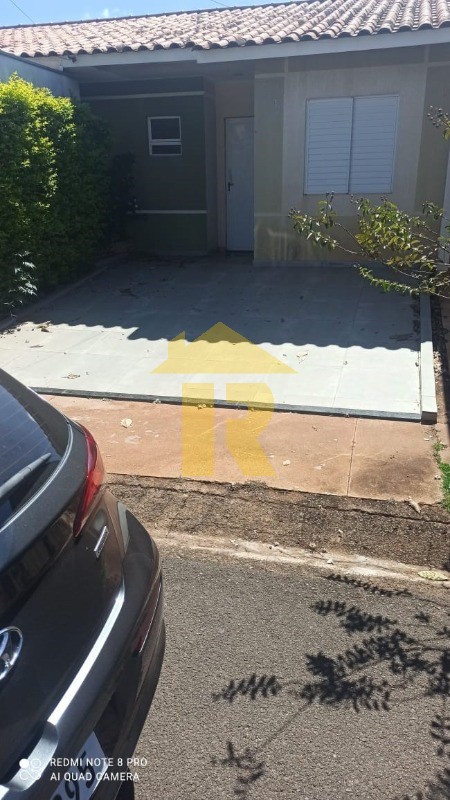 Casa de Condomínio com 2 quartos à venda, 80m² — foto 2 de 13