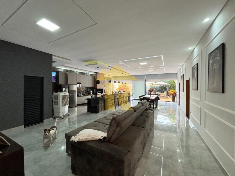 Casa de Condomínio com 3 quartos à venda, 250m² — foto 3 de 15